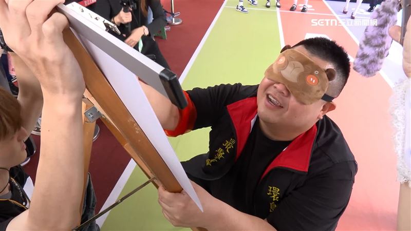 Youtuber大蛇丸跟女僕一起組隊玩遊戲