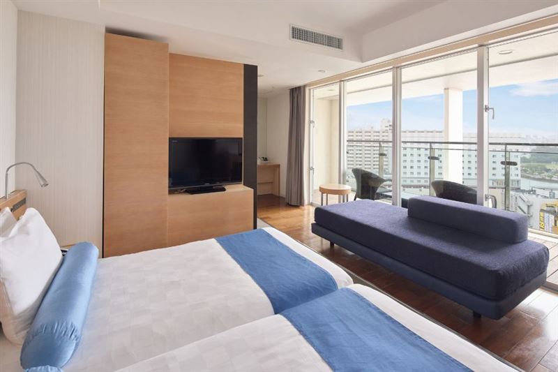 豪華雙人房 (帶陽臺的組合浴室類型)(圖/翻攝自Naha Tokyu REI Hotel官網)