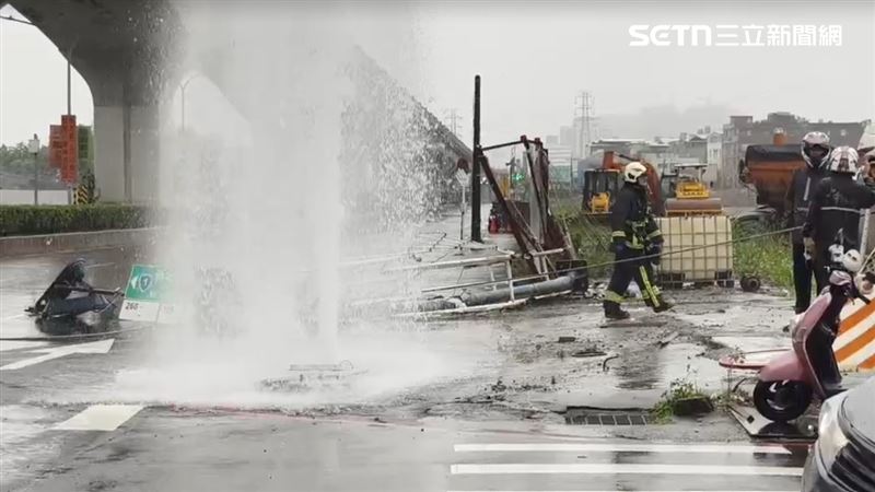 新北市泰山區台麗街今天(6日)上午6時35分,發生死亡車禍。(圖/翻攝畫面)