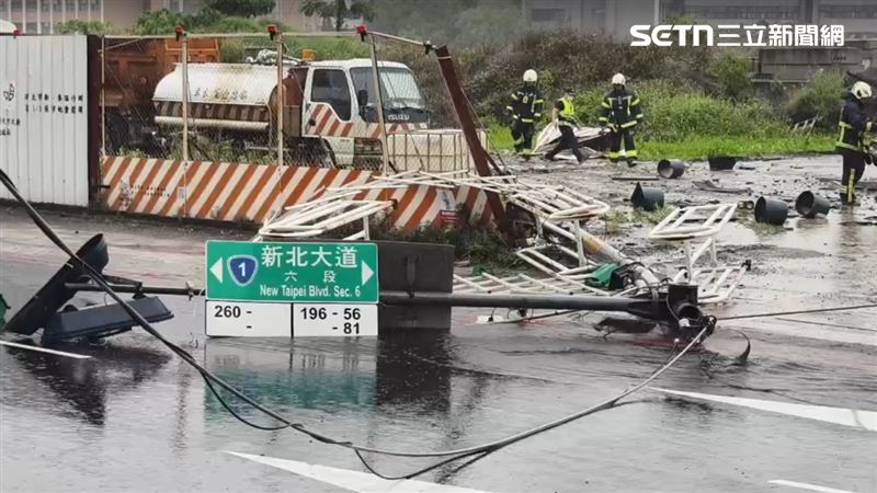 新/聯結車撞消防栓炸出大水柱…釀1死1傷