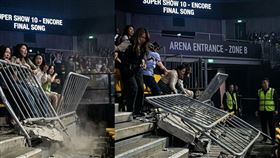  SUPER JUNIOR巡演最終場發生事故，安全護欄斷裂多名觀眾跌落下層。（圖／AI示意圖）