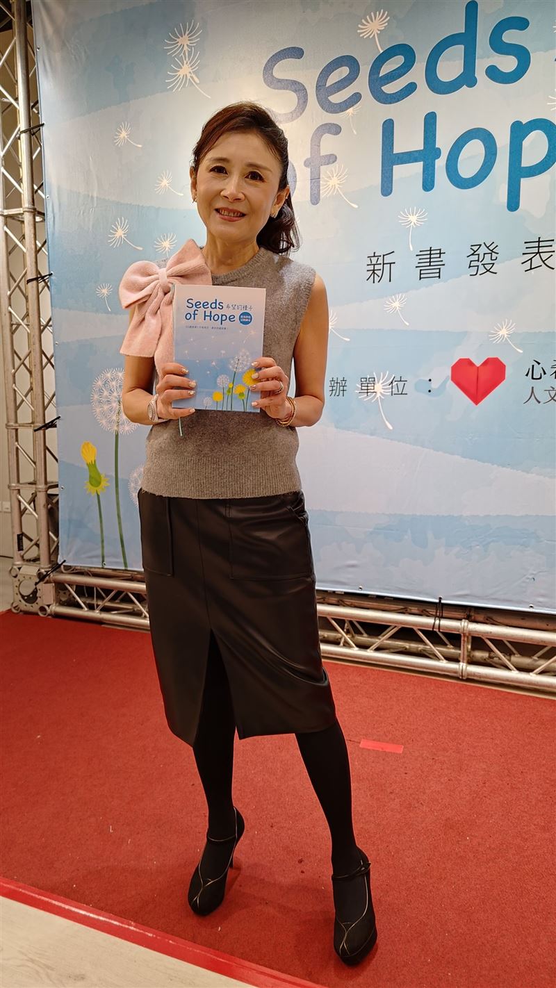 曲艾玲為留學顧問。（圖／記者鍾智凱攝影）