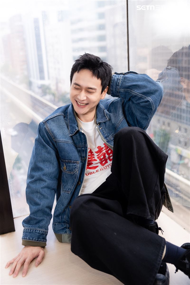 劉冠廷接受《三立新聞網》專訪。（圖／記者趙于瑩攝影）