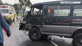 台東,台東縣,鹿野鄉,中華路,下肢,乘客,駕駛,死神,車體,車禍,休旅車,大腿,撕裂傷,安全帶。（圖／翻攝畫面）