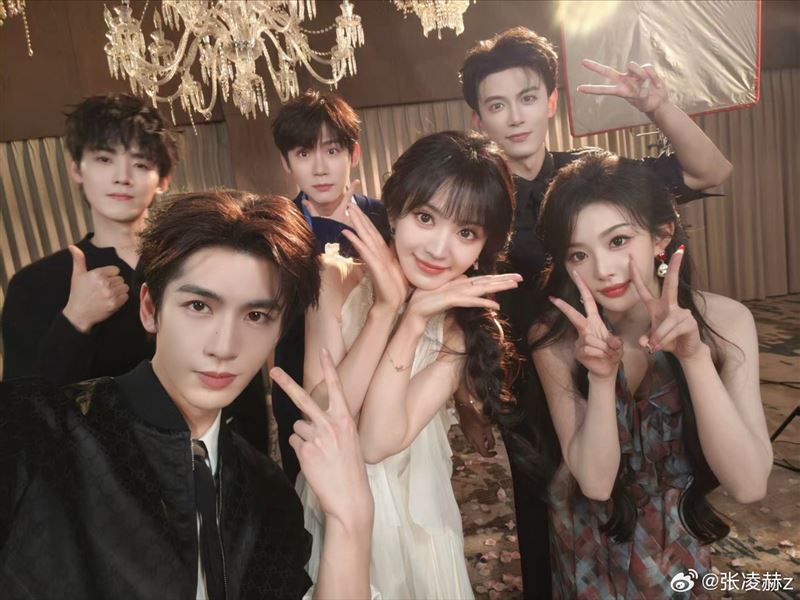 陸劇《逐玉》爆紅後,不少演員都受到私生飯騷擾。(圖/翻攝自微博)