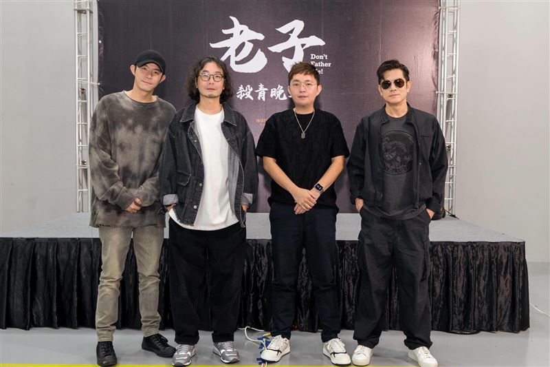 王柏傑在社群曬出與郭富城、古斌的合照,並寫下「夢一場,跟偶像一起拍戲」@dont.father.me)