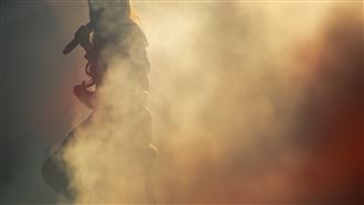 日覆面歌手被認出要簽名　她親回：別怪他