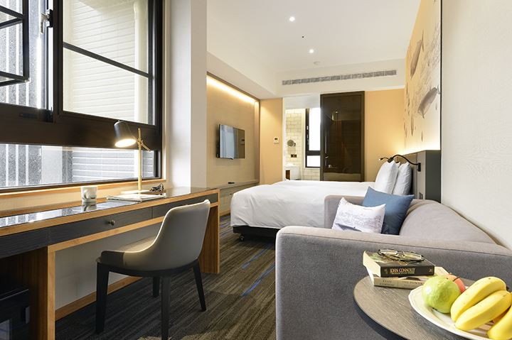 內湖凱旋酒店推出連續住宿兩晚5,888元起，每人只要1,472元含早餐，同時加贈樂活咖啡隨行杯。（圖／飯店旅宿業者提供）