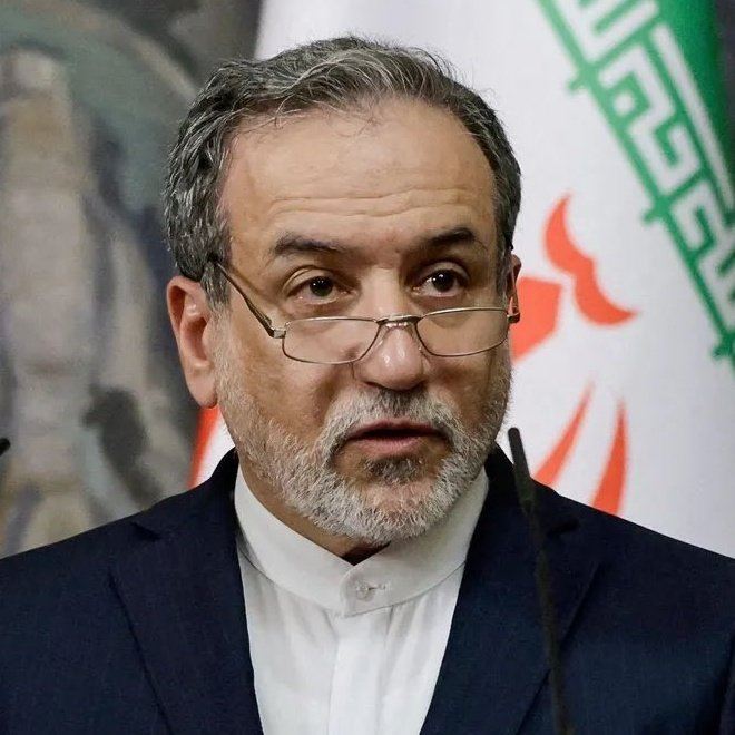 伊朗外長阿拉奇。美媒《Axios》6日報導，阿拉奇和美國總統川普的特使魏科夫，透過多國的居中斡旋展開秘密談判，討論兩國停火45天。（圖／翻攝自X平台 @_GlobeObserver）