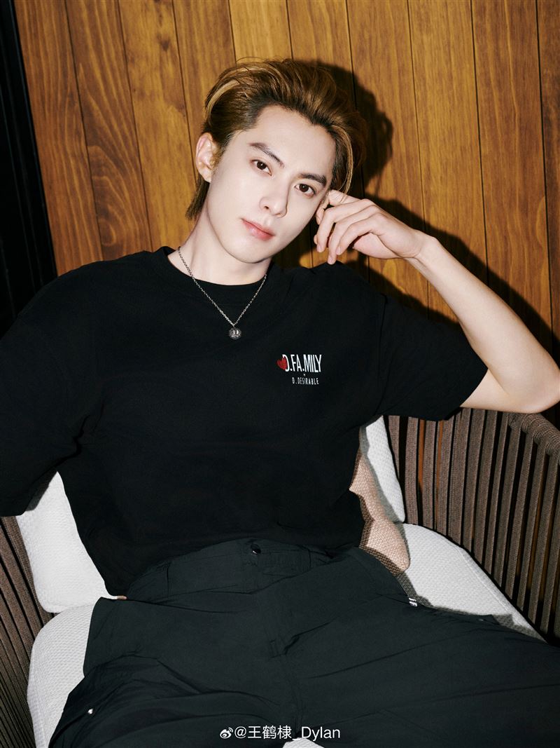 王鶴棣過去也曾受到私生飯騷擾。（圖／翻攝自微博）