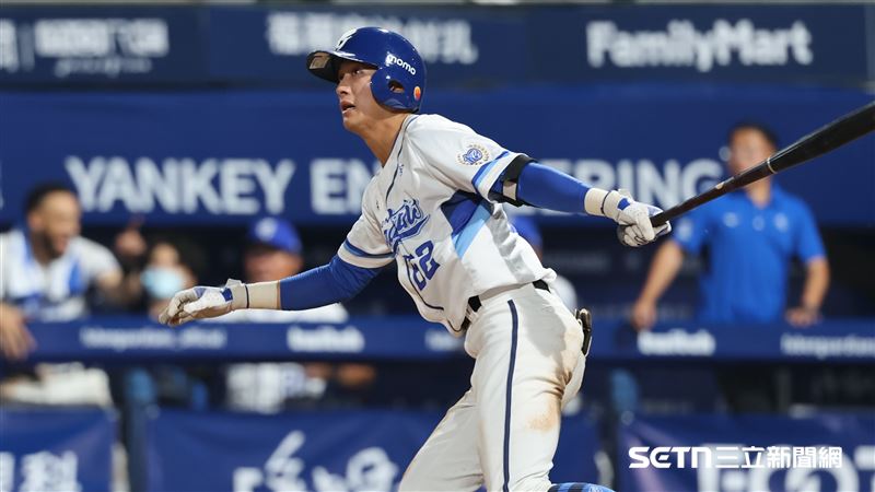 富邦悍將二壘手林岳谷。(圖/記者劉彥池攝影)