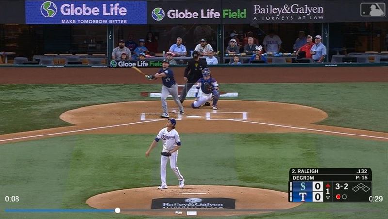 洛利（Cal Raleigh）在第11場出賽敲出本季首轟。（圖／翻攝自MLB官網）