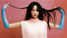 王淨坦言「我一直是自己的最大酸民」。（圖／《ELLE》國際中文版雜誌提供） 