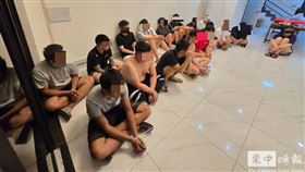  柬埔寨警掃蕩詐騙集團，嫌疑人包含23名台灣人。（圖／截自柬中時報）