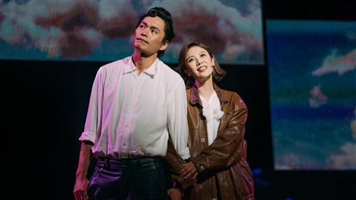 黃鐙輝失控淚崩唱不出聲　台下觀眾全鼻酸