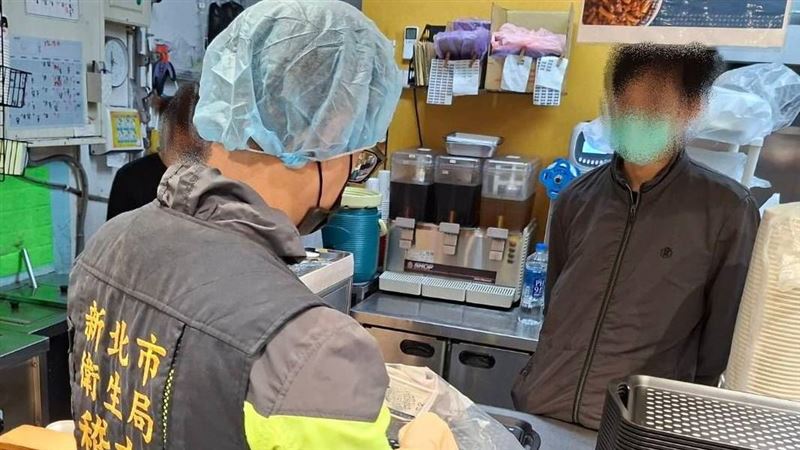 新/清六食堂中毒增至44人 3分店暫停營業