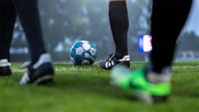 國際足球總會（FIFA）、歐洲足球協會聯盟（UEFA）近期都將討論是否將以色列禁賽。（示意圖／PIXABAY）