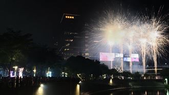 這家百貨母親節要放300秒煙火！