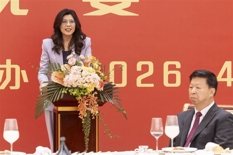 鄭麗文稱，國民黨再度發揮關鍵作用，其路線是對台灣人最有利的道路，更證明「九二共識反對台獨」是定海神針，此次來訪對於「愛好和平，希望兩岸交流的『主流民意』而言，具有開創新局的重大意義」。（圖／國民黨提供）