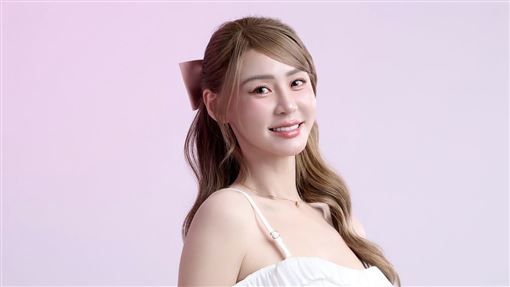 短今火辣私照流出　遭疑手滑誤PO發聲了