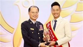 警界余文樂,新莊分局,和解,小草（圖／翻攝畫面）