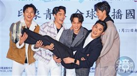 朱宇謀（左二）的人設是陽光暖男，並以此闖蕩演藝圈。左起為文威登、徐謀俊、陳奕與簡禎庭。