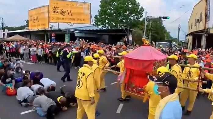 45萬人瘋追白沙屯媽祖 疾管署示警了