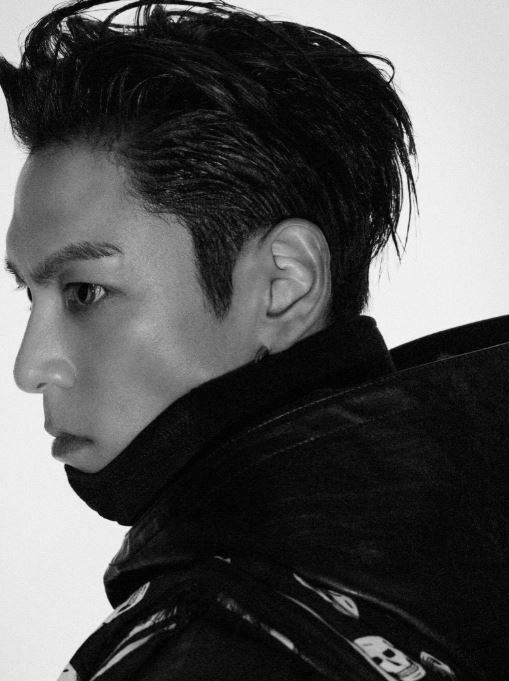 T.O.P正式發行了正規一輯《多重視角》，專輯內共收錄11首歌曲。（圖／翻攝自IG @ttt）