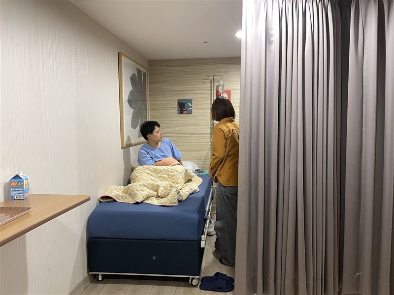 敏迪去年才新婚，備孕過程發現罹患子宮內膜癌前病變。（圖／翻攝自敏迪選讀臉書）