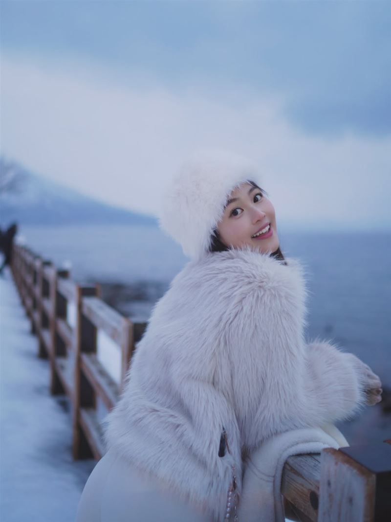 傳出港星郭柏妍是「反抗最激烈」的一群，寧願冒著沒有工作機會的風險，也不願交出帳號主導權。（圖／翻攝自IG @rositakpyy）