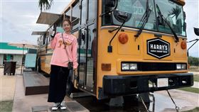 藝人潘慧如近年跨足寵物產業經營旅館，卻因一則「員工請假扣全勤」的發文意外引爆爭議。（圖／翻攝自潘慧如FB）