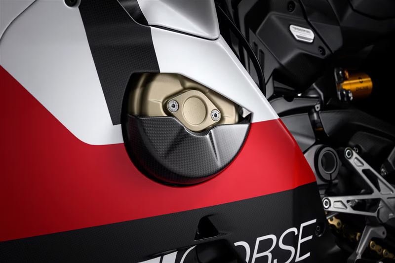 搭載專屬調校V4引擎，標準輸出達228匹馬力。（圖／翻攝Ducati網站）