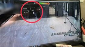 刑事局與馬來西亞警方合作，聯手逮獲有馬籍運毒集團將市價4千萬元海洛因，以餅乾桶運輸來台。（圖／翻攝畫面）