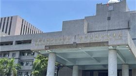 外籍看護工毆打罹患帕金森氏症老婦，高雄地院依傷害罪判處徒刑5月，可易科罰金。（圖／報系資料照）