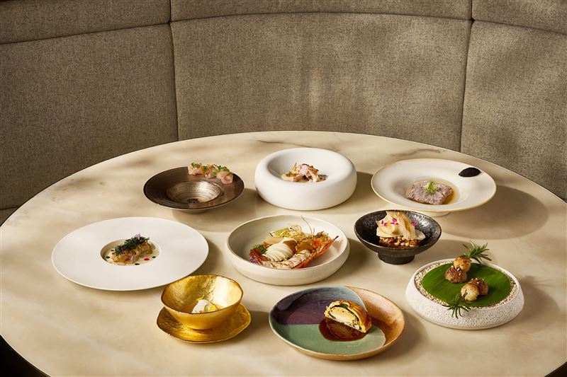「風味藝廊」套餐每套3,980元+10%,由六組泰國頂尖名廚與COAST聯合打造。(圖/COAST提供)