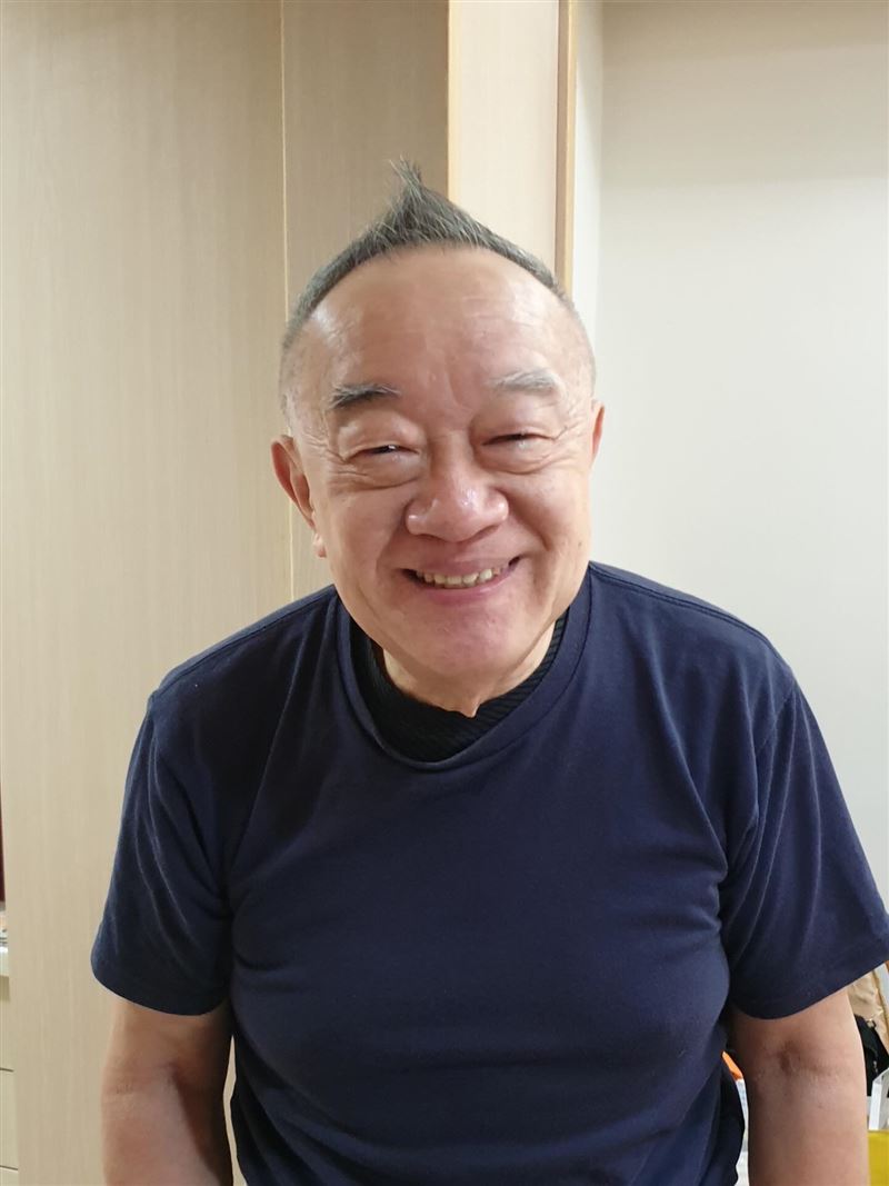 巴鈺曬出父親身影。（圖／翻攝自巴鈺臉書）