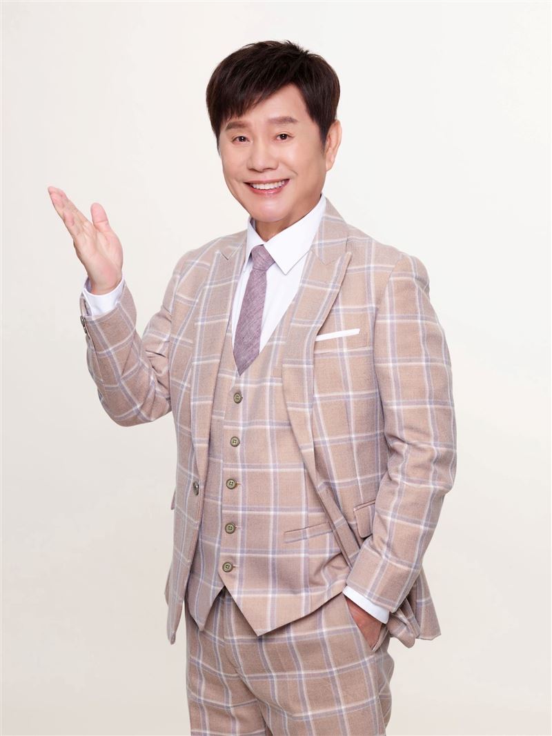 黃西田為此次「耐斯歌廳秀」靈魂人物。（圖／劍湖山世界提供）