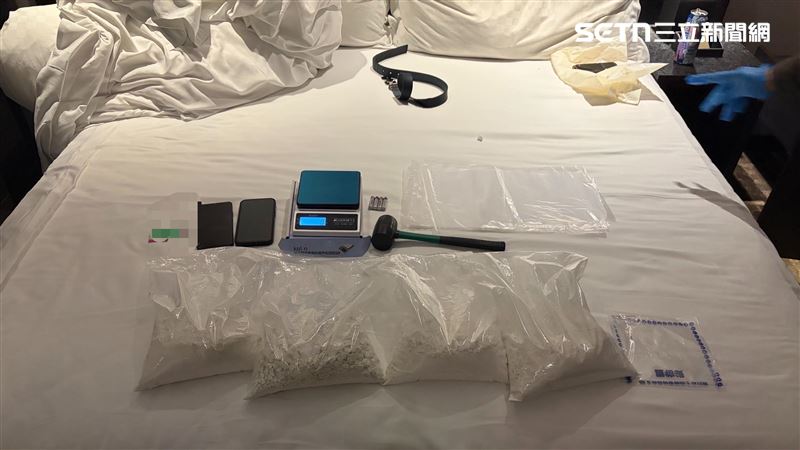 海洛因藏零食罐　運毒手分兩天來台躲查緝