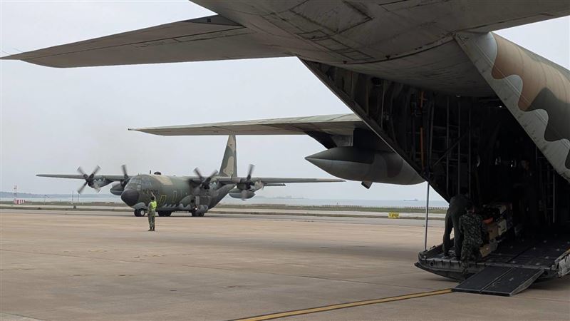 金門濃霧旅客滯留 海空齊發連日疏運旅客