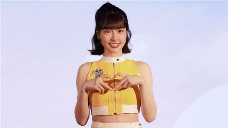 峮峮外型甜美，擁有高人氣。（圖／翻攝自IG @qun_04）