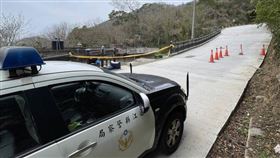 王姓男子被殺害棄屍在蝴蝶谷附近草叢中。（圖／翻攝畫面）