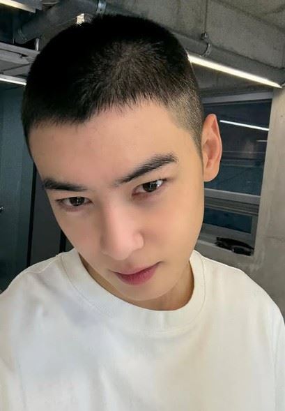 車銀優目前正服兵役中，依韓國兵役制度推算，預計將於2027年1月退伍，外界普遍認為，在形象受損與輿論壓力下，車銀優未來重返演藝圈的難度勢必提高。（圖／翻攝自車銀優IG）