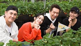 郭子乾（右2）與方文琳（右1）竟是出道以來首度同框合作。（圖／台灣大哥大MyVideo提供）