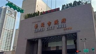 中國網紅逛北市府看傻！中網嘆：反觀我們