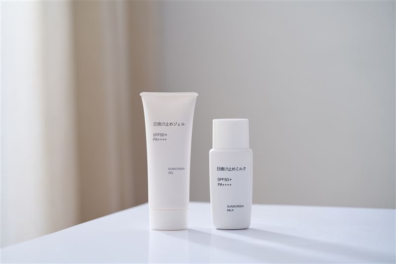 MUJI無印良品防曬系列UV防曬水凝乳與乳液。（圖／品牌業者提供）