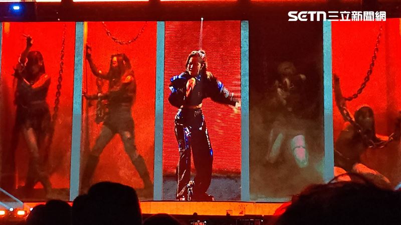 鄧紫棋在台北大巨蛋開唱。（圖／讀者提供）