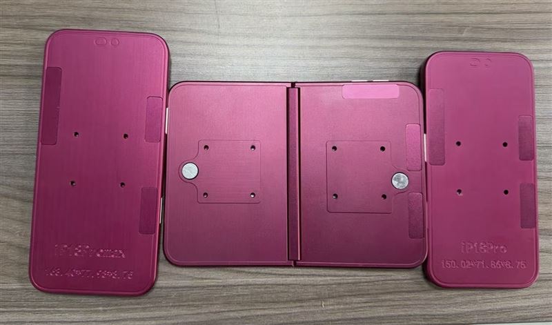 知名爆料者表示,2026年蘋果可能推出摺疊iPhone(中)與iPhone 18。(圖/翻攝自X@Sonny Dickson)