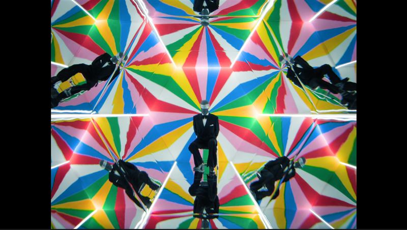 T.O.P歌曲設定於美國傳奇色彩夜店「Studio 54」。（圖／翻攝自YouTube@Studio54 MV畫面）