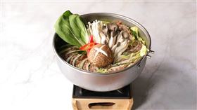 網友回憶170元吃到飽火鍋，直言如今已「回不去」。（示意圖／Pixabay）