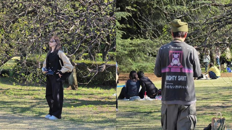 王心凌（左）跟張棟樑等好友一同賞櫻。（圖／翻攝自微博）